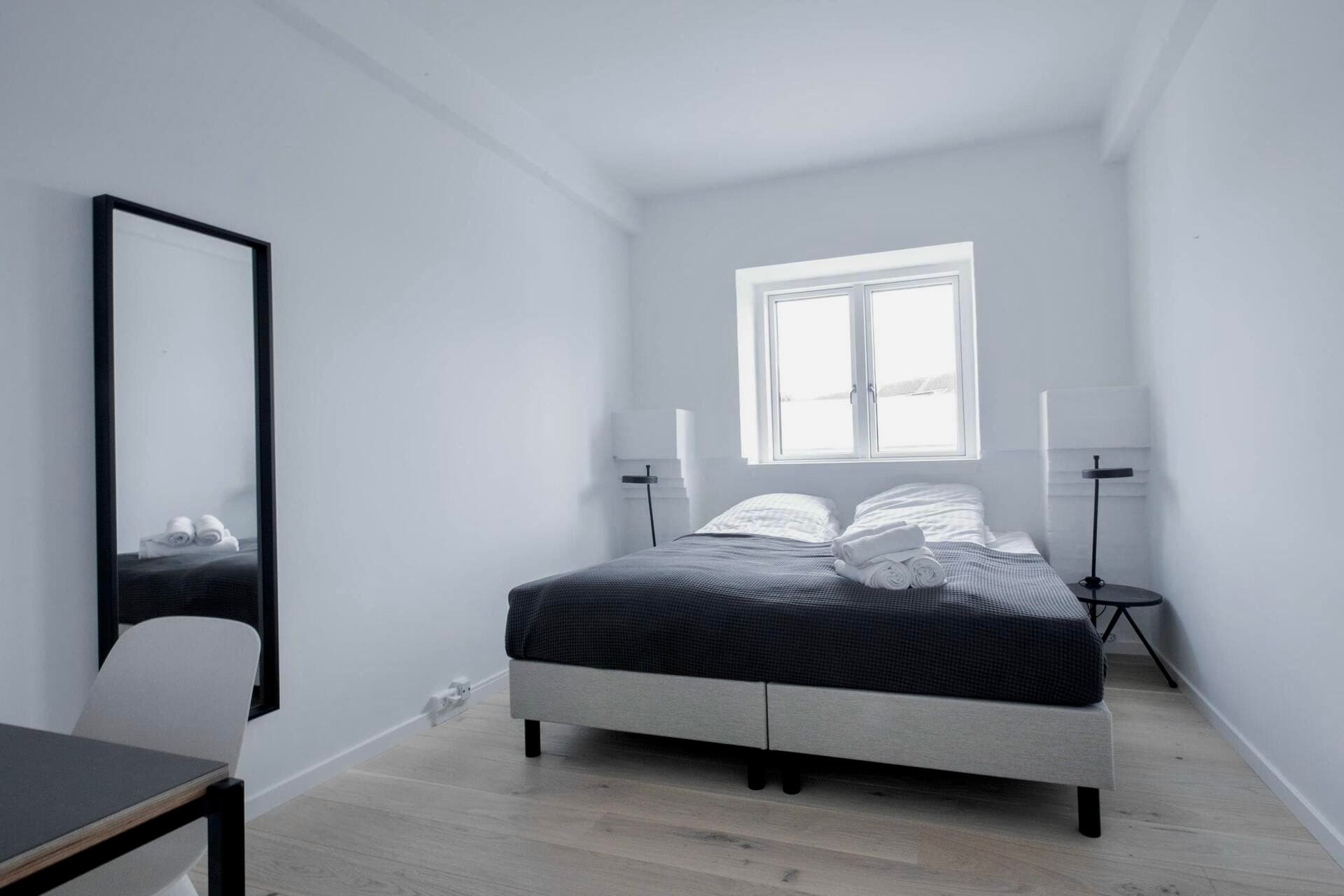 A bedroom of one of the movinn coliving apartments